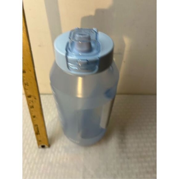 Ellos ultra clear 64 oz Jug Flip Tops bottle Finger Loop - Picture 3 of 6